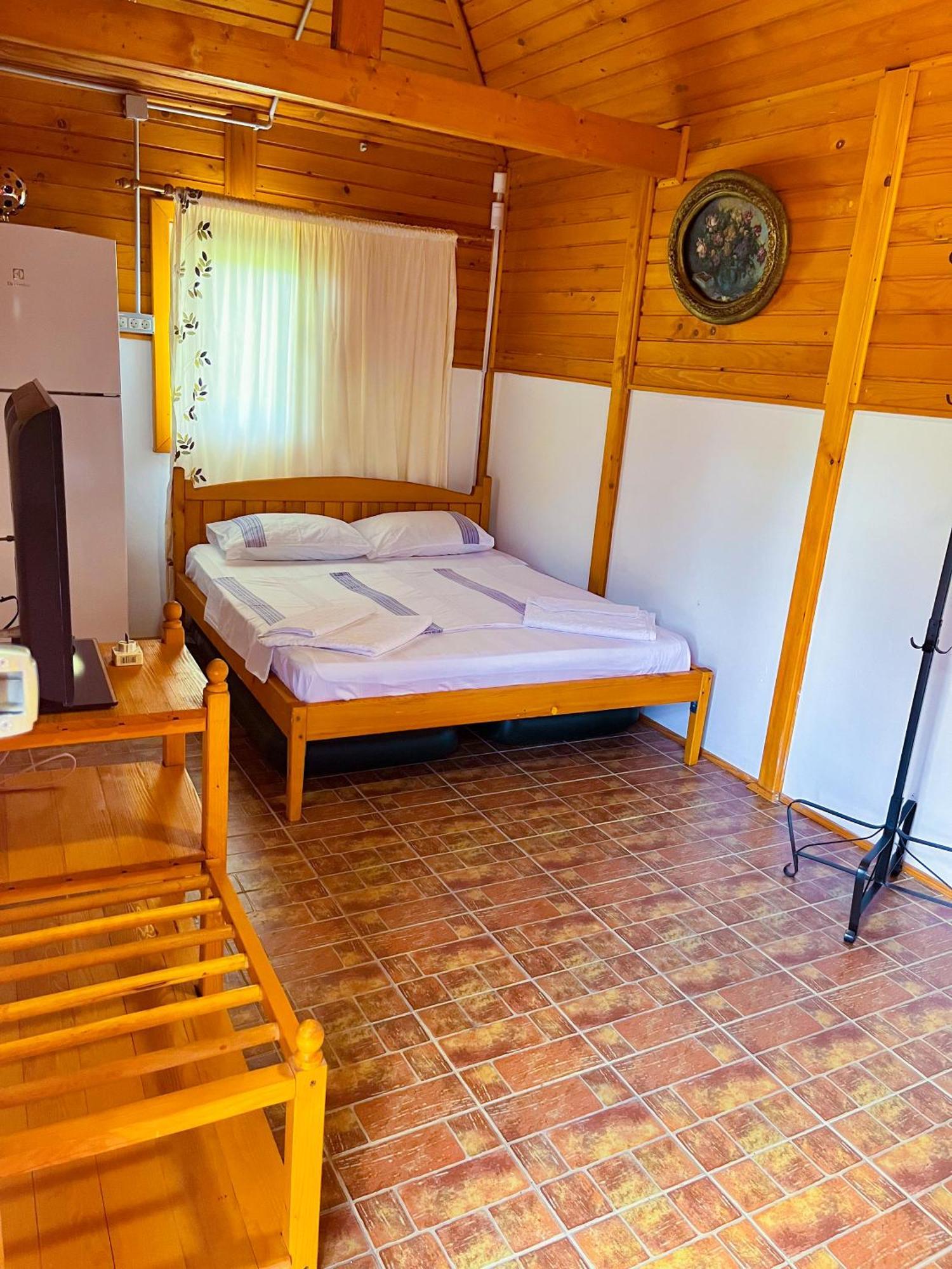 Colt De Rai Hotel Corbu  Kültér fotó
