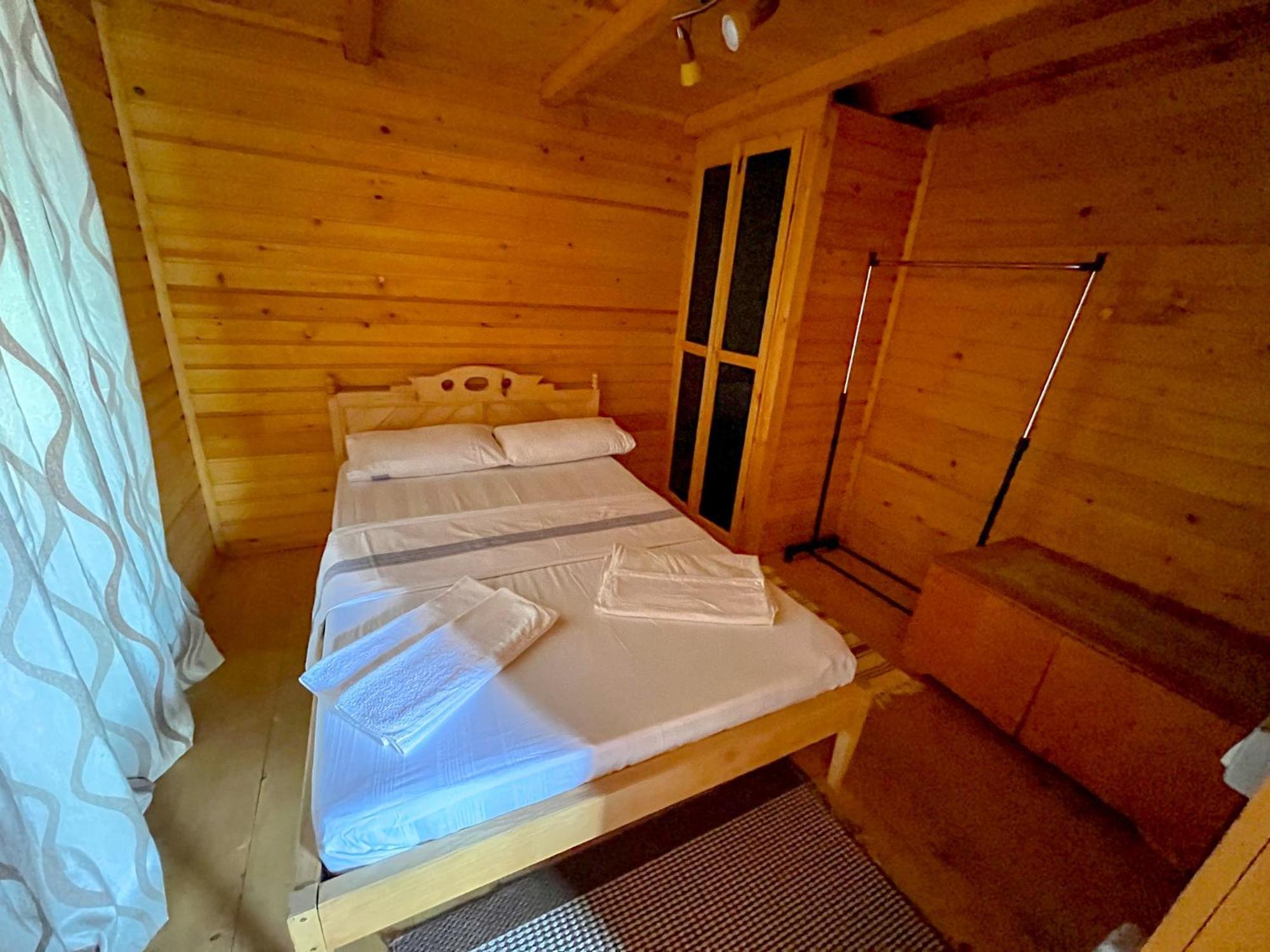 Colt De Rai Hotel Corbu  Kültér fotó